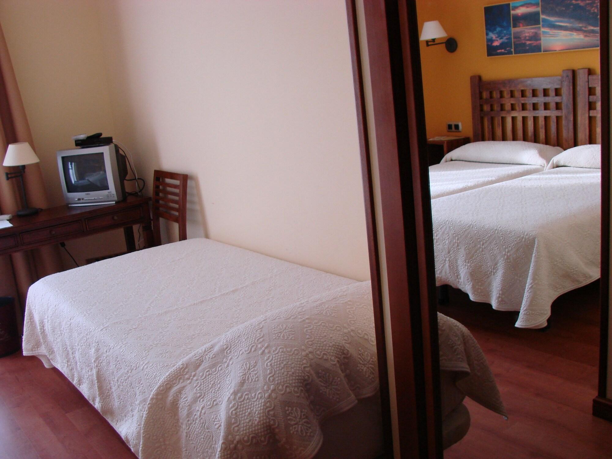 Hotel Bufon De Arenillas Vidiago Bagian luar foto