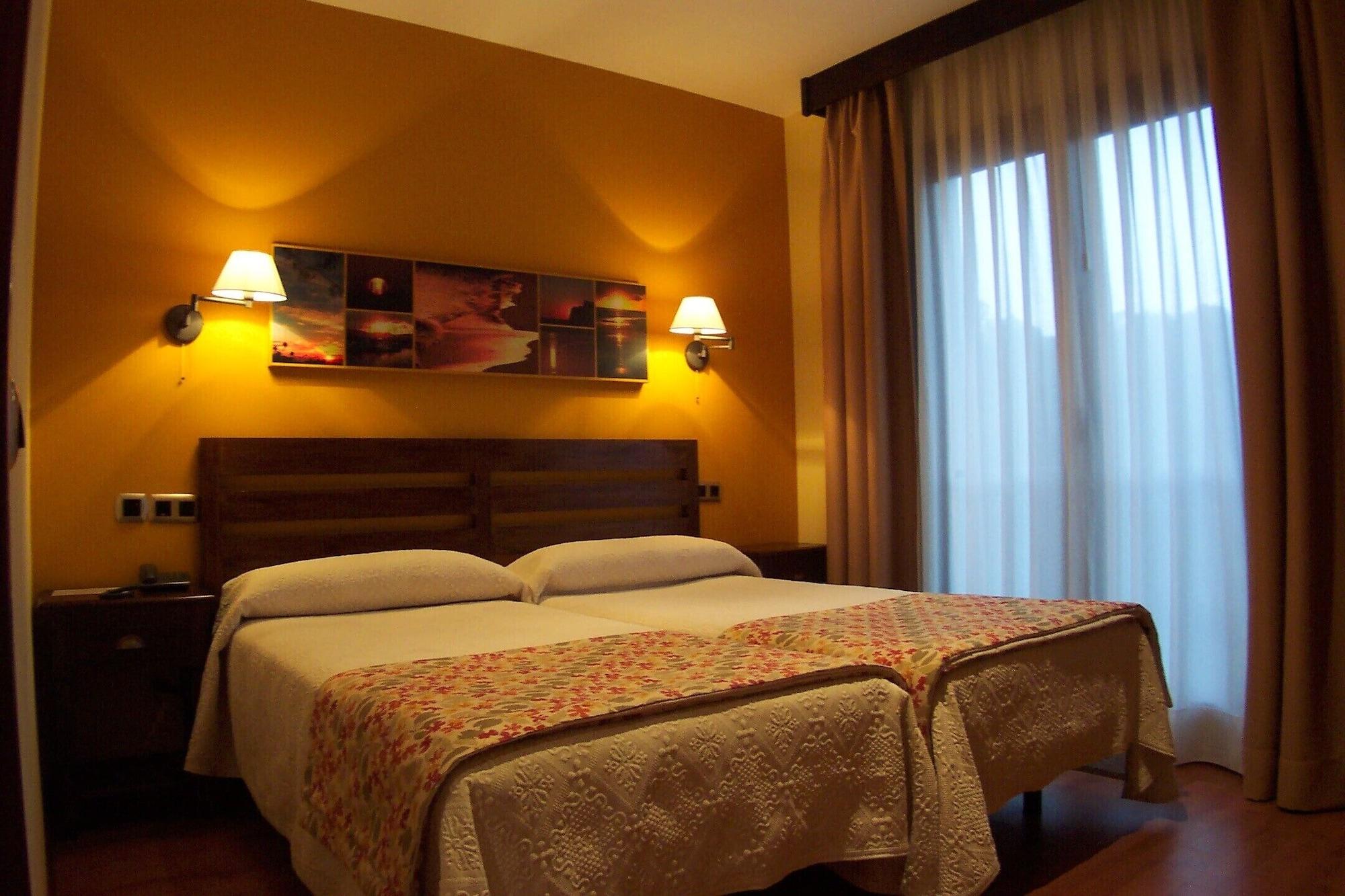 Hotel Bufon De Arenillas Vidiago Bagian luar foto