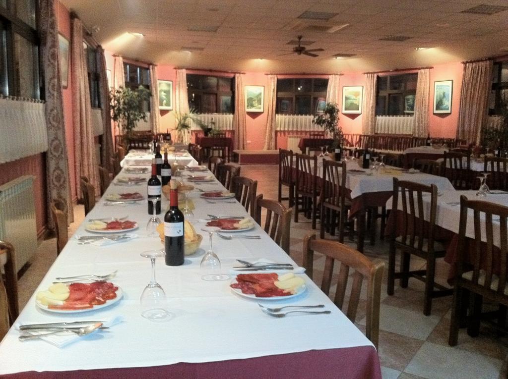 Hotel Bufon De Arenillas Vidiago Bagian luar foto